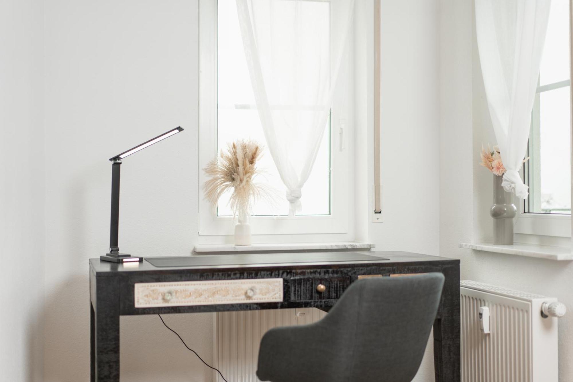 Untersee-Suite Istayunixi Seenaehe-Terrasse-Workspace-Netflix-Parkplatz Radolfzell am Bodensee Ngoại thất bức ảnh